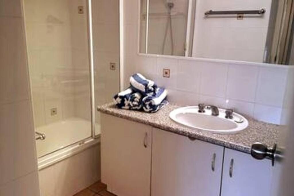 2 Bedroom Ocean View - Alexandria Apartments -Alexandra Headland Maroochydore Exterior foto